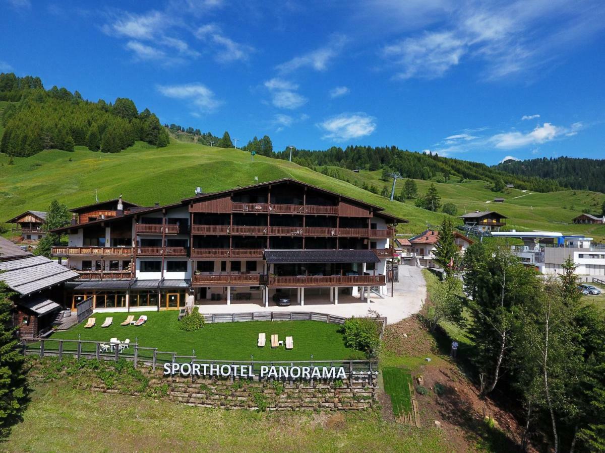 Sporthotel Panorama Corvara In Badia Exterior photo